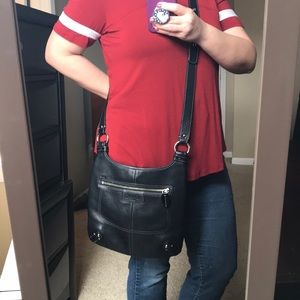 Vintage, black Coach leather crossbody!!! F14679